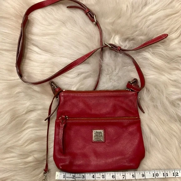 Dooney & Bourke red bag - Picture 1 of 8